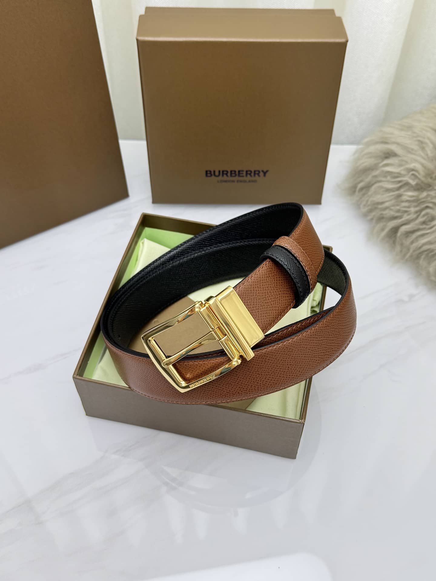 Burberry Belt-021